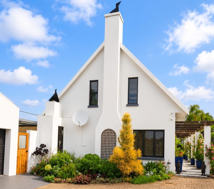  Bedroom Property for Sale in Riversdale Western Cape